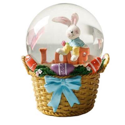 China Europe OEM Custom Resin Dome Cheap Water Globes Snow Globes for sale