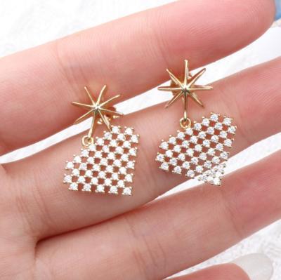 China Hiphop New Design High Quality Gold Plated CZ Heart Circle Copper Cute Gold Stud Earrings For Wedding Women for sale