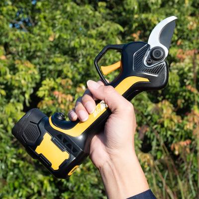 China Light Weight 25mm 16.8v Anti-skid Portable Cordless Scissors Handle Electric Shears Rechargeable Secateur Electrique Pruner for sale