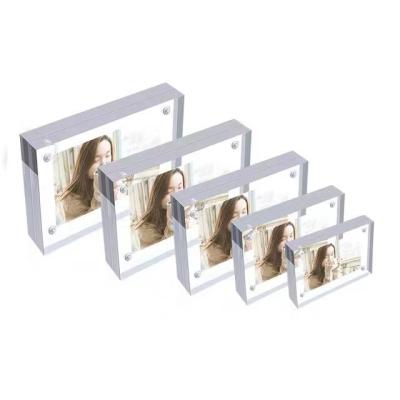 China Fashionable 4*6 Photo Frame High Clear Acrylic Magnetic Picture Frame For Decoration for sale