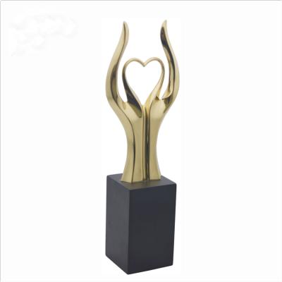 China Custom Heart Shape Premium Europe Sublimation Team Trophy for sale