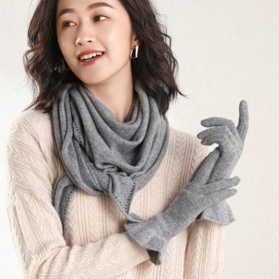 China Factory Length Women Medium Cashmere Gloves Wholes Mongolia Soft Cashmere With Cute Shinning Stones Edges for sale