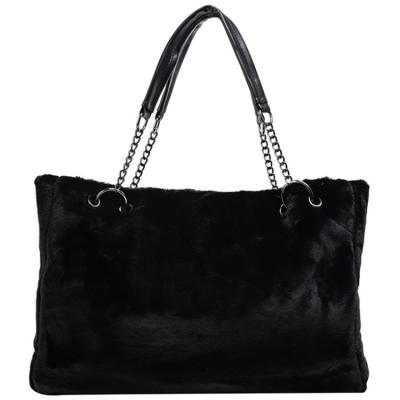 China Large Capacity Fashion Women's Winter Fur Shoulder Tote Bag Custom Ladies Velvet Handbag for sale