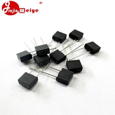 China Plastic Square Micro Fuse T8A 250V SET 8x8x4mm for sale