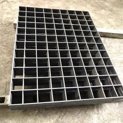 China Mesh High Strength Hot Dip Welded Galvanized Steel Grating With Frame Fence Factory Wholesale Price for sale