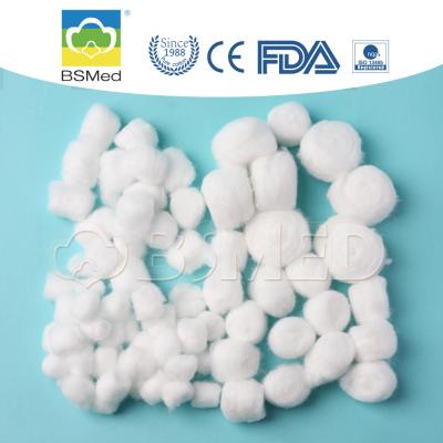 China Bolas de algodón absorbente cómodas, bolas de algodón orgánicas 0.3g - 9g en venta