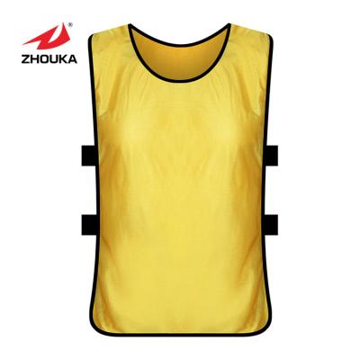 China Shirts & Complete Custom Football Training Vests Reversible Training Bibs for sale