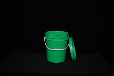 Cina FDA Approved Stackable Oil Bucket With Smooth Surface Lid And Handle Lightweight For Easy Handling. in vendita