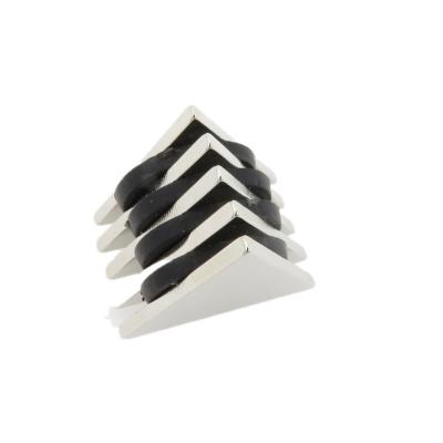 China Industrial Permanent Magnet N52 Rare Earth Triangle Neodymium Magnet for sale