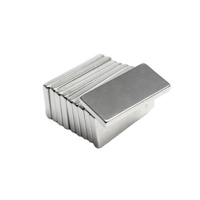 China Industrial Magnet Hot Sale N52 Super Strong Rectangle Neodymium Magnets for sale