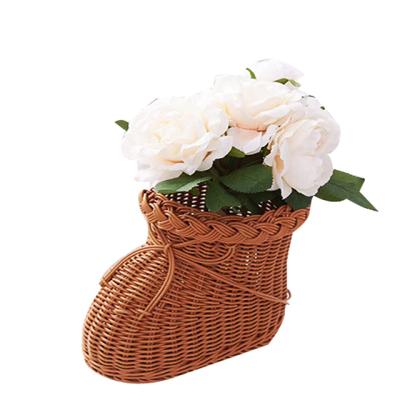 China Minimalist Renel PE Plastic Rattan Woven Flower Rattan Vases For Home Decorative for sale