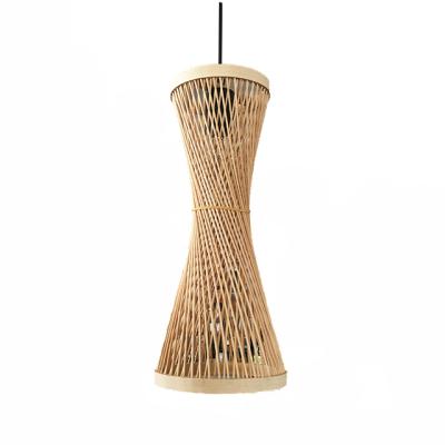 China Modern Wooden Handmade Natural Material Rattan Bamboo Rattan Pendant Lamp for sale