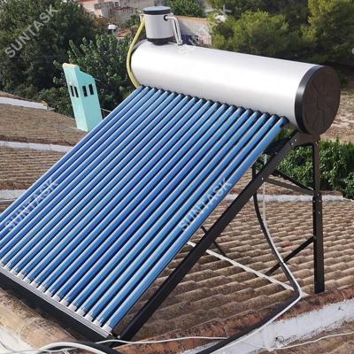 China Hotel Suntask Low Pressure 100L 200L 300L Solar Water Heater for sale