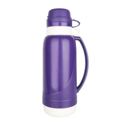 China 2020 PORTABLE POPULAR TRAVEL BOTTLE COLORFUL PLASTIC VACUUM BOTTLE TWO TRAVEL GLASS BOTTLE REFILL CUPS for sale