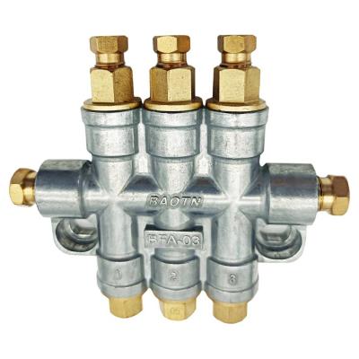 중국 BAOTN volumetric oil distributor BFA quantified decompression dispenser with 3 outlet each 0.5cc/cycle 판매용