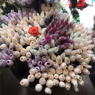 China For Flower Rose Bud Wine Bottle Protective Net Cover Makeup Plastic Net Brush for sale