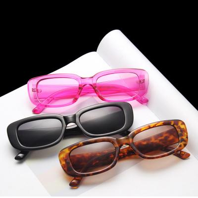 China Vintage Retro Fashion Sunglasses Rectangle Sunglasses Women And Men Vintage Small Square Sun Glass UV400 Protection Lenses for sale