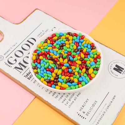 China Mini Crispy Sugar Bag Packaging Natural Sweet Colored Chocolate Beans for sale