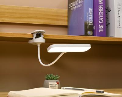 China 5 Watt Moderne Lamp Desk Lamp Met Verstelbare Arm FCC Certificering 5W Power Slaapkamer Tafellampen Te koop