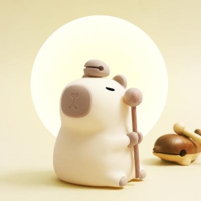 China Modernes Design Silikon Capybara Nachtlampe Portable USB Wiederaufladbare LED Lichtquelle Berührungsteuerung Tierlampe Für Schlafzimmer zu verkaufen