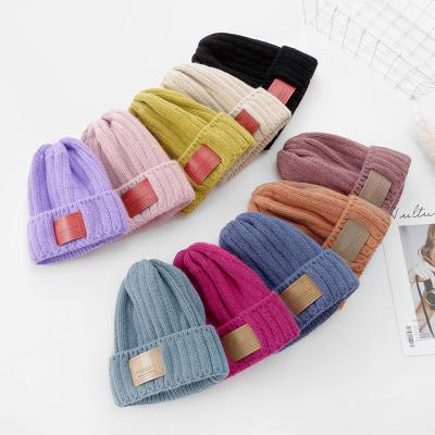 China Men's JOINT Beanies Adult Women's Hat Unisex Simple Warm Knitted Knitted Custom Hats Winter for sale