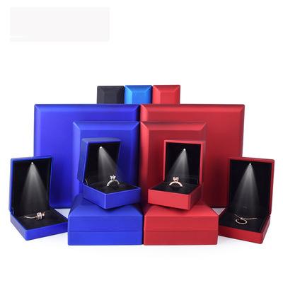 China Wholesale Customization Fashion Necklace High-end Luxury Pendant Box Led Lamp Gift Packaging Box Red Plastic Led Jewelry Fashion Jewelry for sale