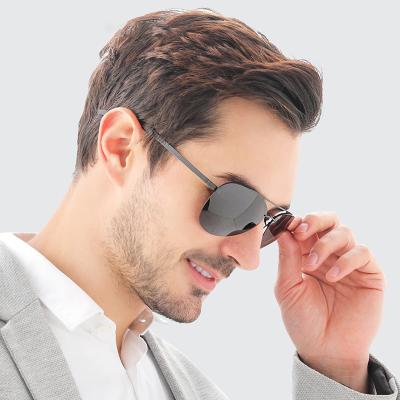 China Fashion Sunglasses Trendy Polarized Driving Sunglasses Customize For Men for sale