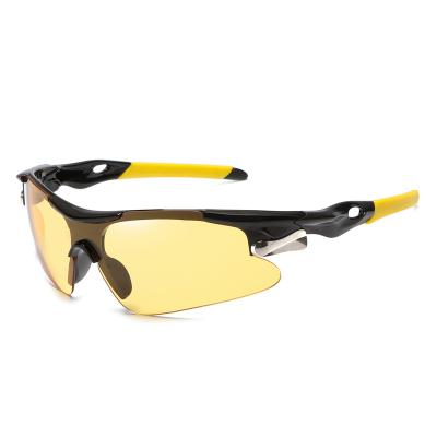 China Sports sunglasses wholesale luxury high quality UV400 outdoor sports cycling sunglasses fashion sunglasses for sale