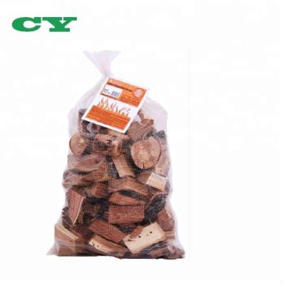 China Dustproof Apple BBQ Chunks Smoking Wooden BBQ Chips For Grilling for sale