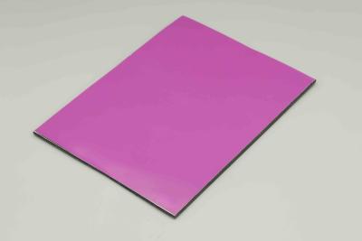 Chine Panneau composite en aluminium PE violet 2440 mm revêtement de mur extérieur Acm Panneaux extérieurs anti-statique à vendre