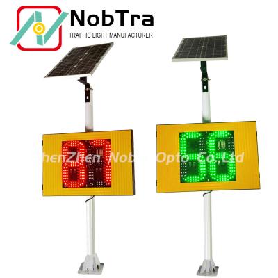 China Easy Installation Integrated Radar Solar Traffic Signal with Hoop Mounting Type for sale