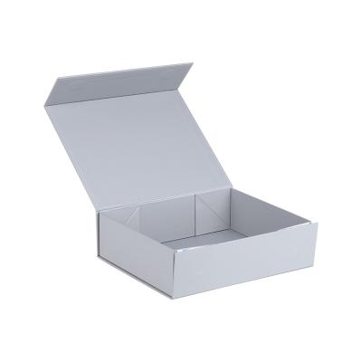 China Customized Recyclable Hot Selling Printing Recyclable Folding Magnetic White Luxury Packaging Gift Box KL-001 for sale