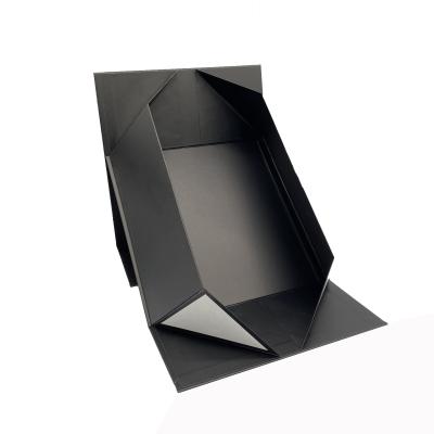 China Recycled Big Large Gift Box Custom Materials Magnet Closure Magnetic Paper Closure Recycled Folding Gift Box for sale