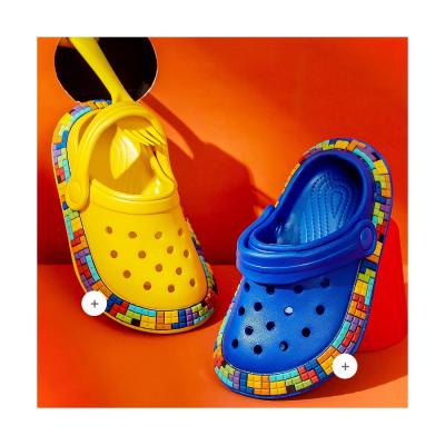 China Top Quality Heavily Used Kindergarten Breathable Shoes With Holes for sale