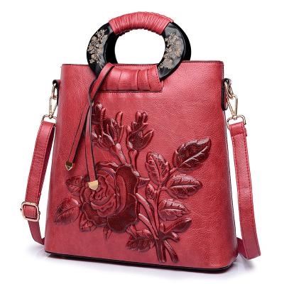 China 2021 Hot Selling Water Proof PU Leather Handbags Fashion Floral Women Bag Ethnic Style Shoulder Handbag Women Messenger Bag for sale