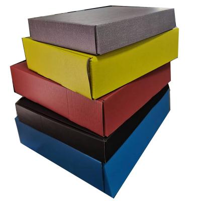 China Custom Logo Zero Scrap Shipping Boxes Factory Price Recyclable for sale