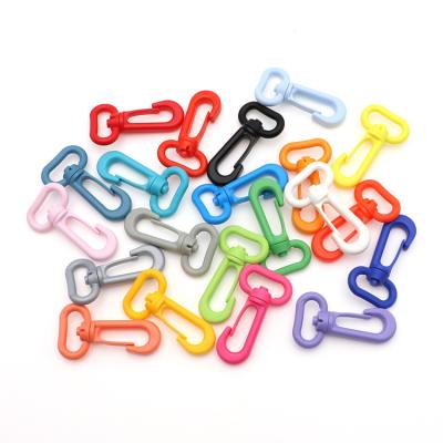 China Eco-friendly POM 20mm Snap Clip Hooks Fasten Belt Hooks Rotary Plastic Swivel Buckle Snap Hook for sale