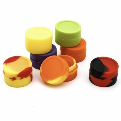 China Oil / Wax Storage Frosted Silicone Container Silicone Jar For Storing Ointment for sale