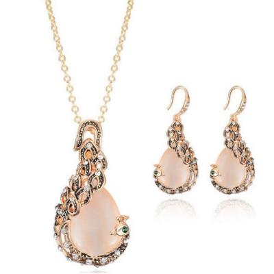 China European and American Two-piece Diamond Peacock Earrings Necklace Drop Water Retro Jewelry New Advanced Opal Jewelry Set for sale