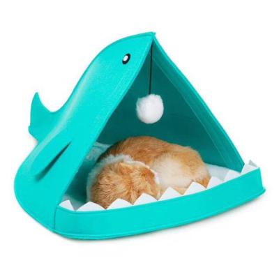 China 2022 viable new product felt for colorful cat and small dog use house sharks form cute cat nest for sale