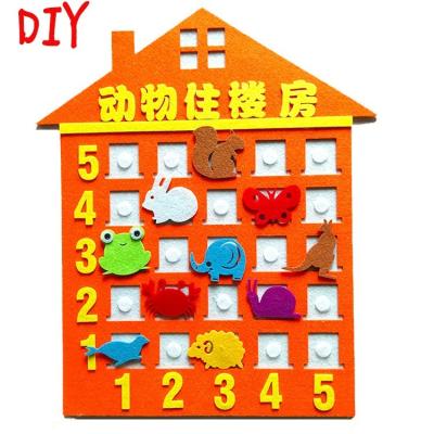 China Interesting New Design Diy Non Woven Pink House Felt Toy That Teach Children To Count And Know Animal for sale