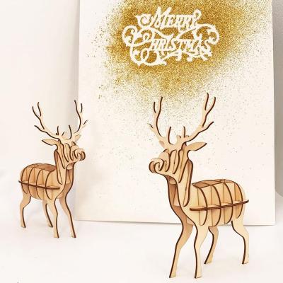 China Custom DIY Home Decorative Christmas Deer Wooden Crafts From Europe for sale