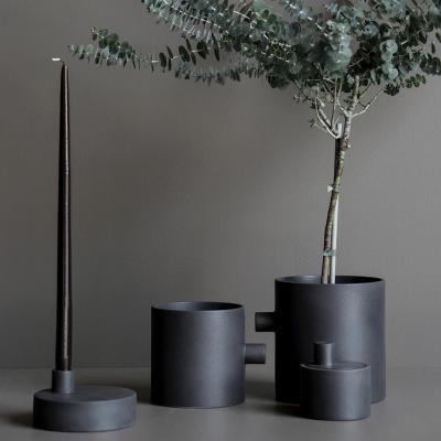 China Modern Custom Decor Eco-friendly Nordic Home Indoor Window Black Matte Style Suppliers Porcelain Pot Planter for sale