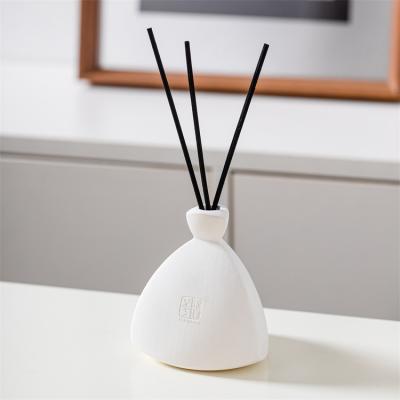 China Sustainable Unique Design Modern Home Scent Diffuser Cheap Shaped Empty Reed Diffuser for sale