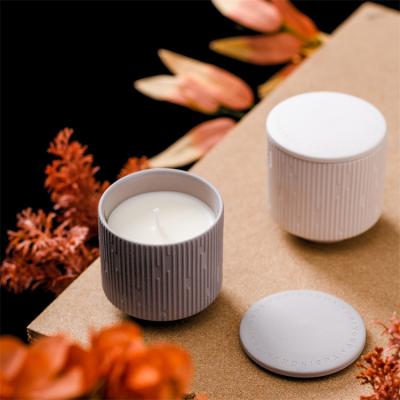 China Modern Luxury Natrual Scented Soy Candles Christmas Supplier Home Fragrance Jar Candles for sale