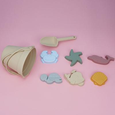 China Funny Brand New Kids Toys Child Toys Silicone Molds Outdoor Beach Bucket for sale