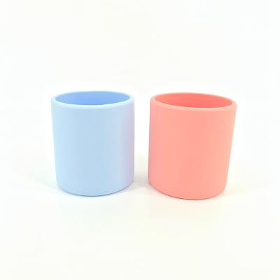 China BPA Free Food Grade Silicone Cup New Listing Silicone Sippy Cup With Straw for sale