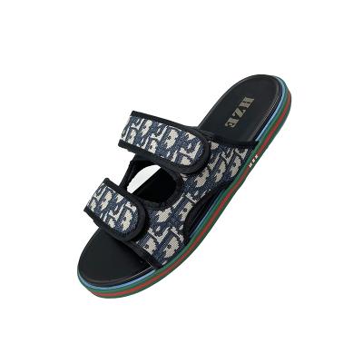 China Fashion New Trend Design PVC Slipper For Men Custom Women's Beach Outdoor High Quality Slipper Wholesale OEM Logo Unisex Slippers for sale