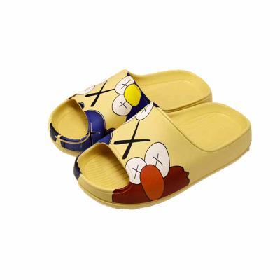 China CUSHIONING New Style Chinese Naked Man Slipper Outdoor Supreme Slipper For Men Slip Sandals Shoes Beach Slipper Men Custom Cu for sale