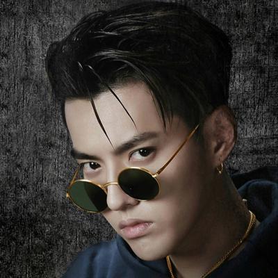 China 2021 New Unique Oversized Sunglasses VASHAP 033 Fashion Metal Plastic One Piece Designer Shades Clear Men Women UV400 Retro Sun Glasses for sale